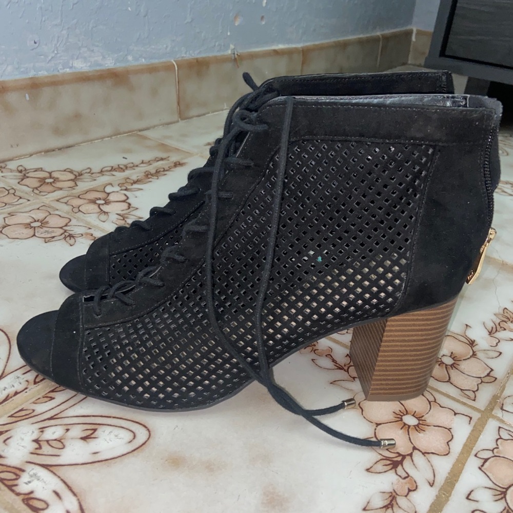 Women Black Heels